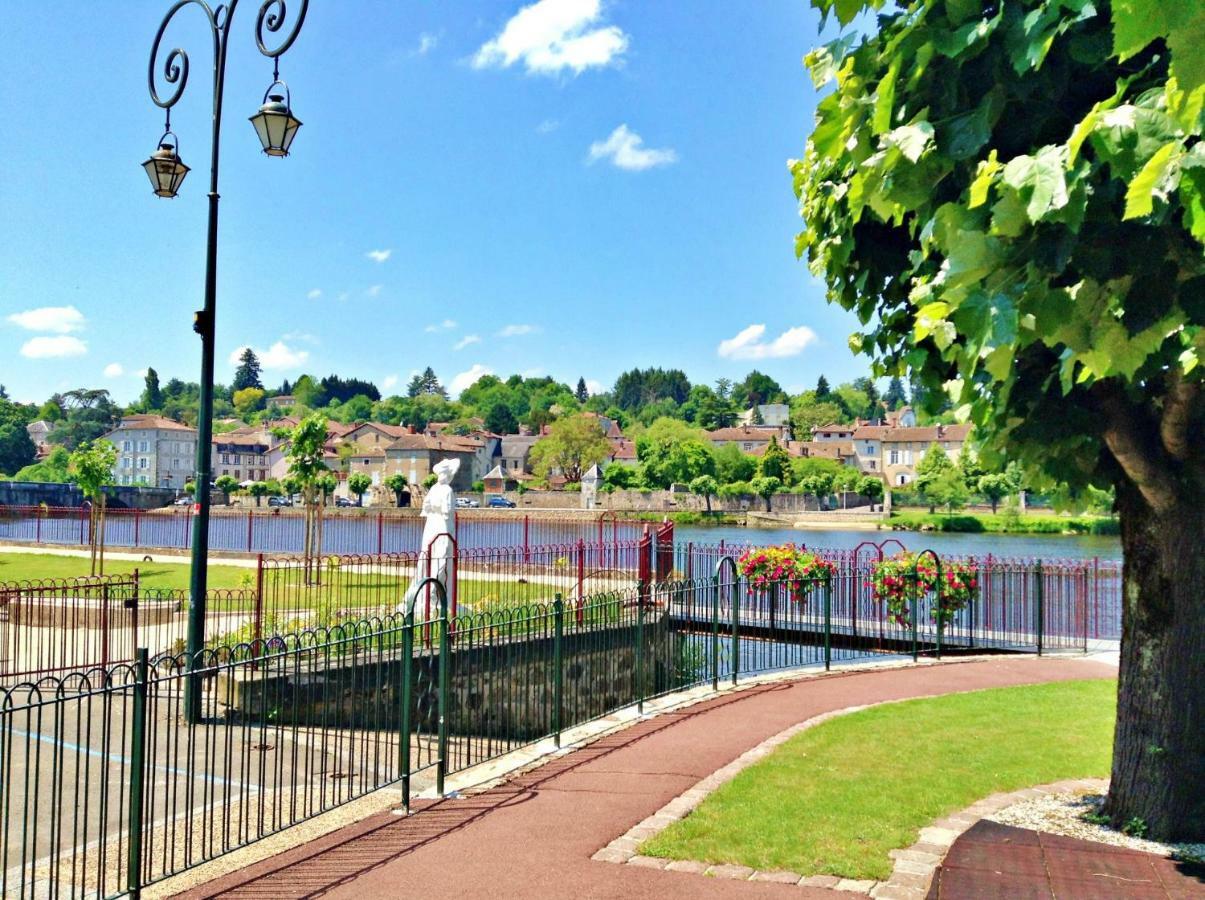 Maison Loubignac At Les Vergnes Gites Exideuil-sur-Vienne Esterno foto